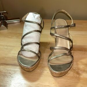 Stuart Weitzman Cork Wedge Sandals 7.5 N Platform Gold Bronze Party NEW YEARS